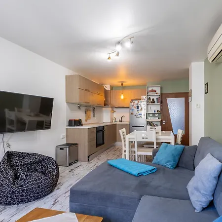 Bright City-center Flat For 4 Guests Lägenhet *