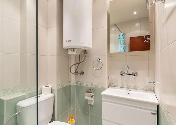 Bright City-center Flat For 4 Guests 公寓 *